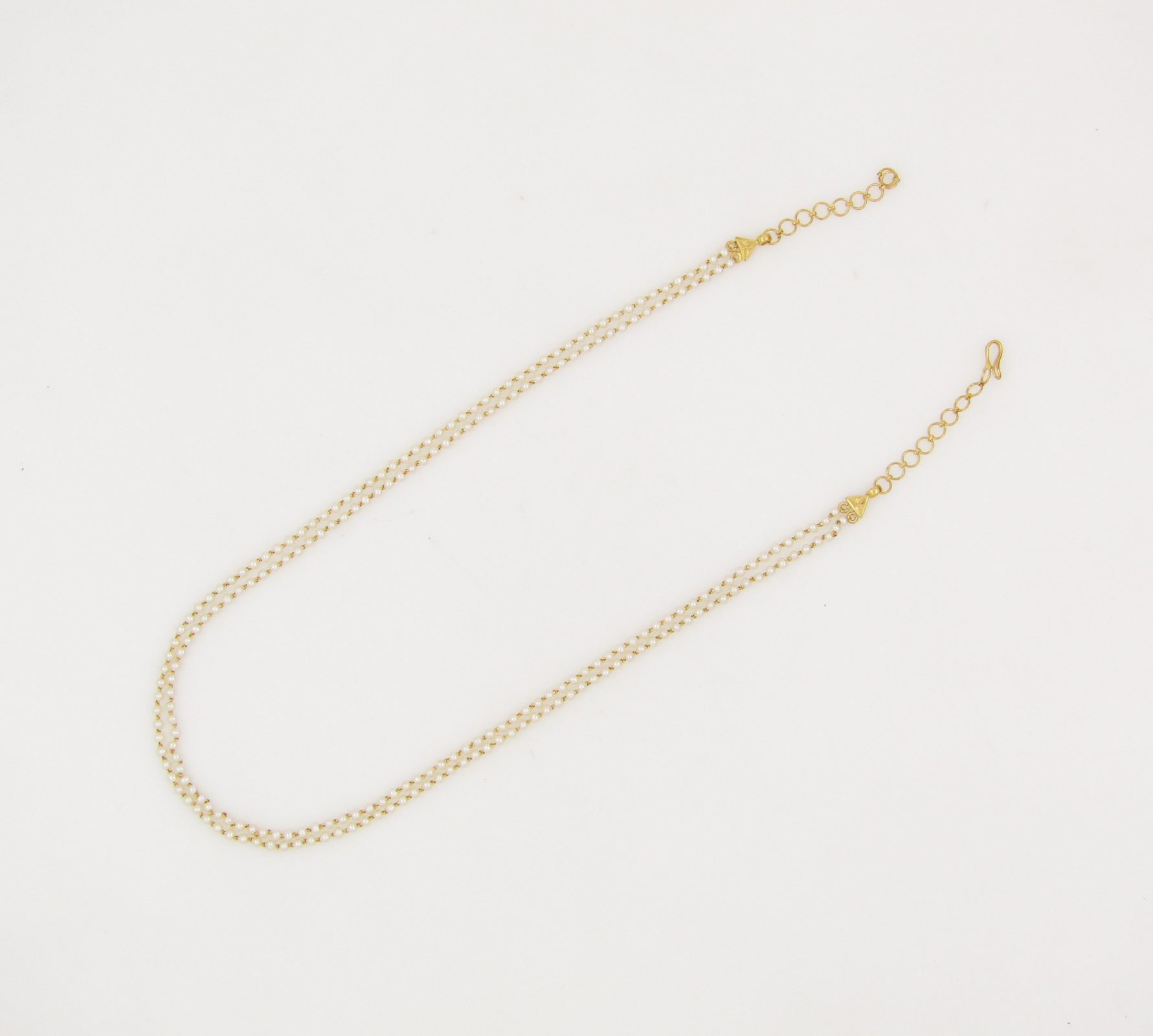 Contemporary Chain